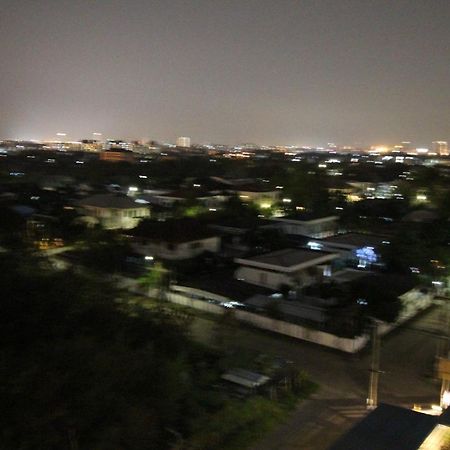 Lee Place Phatthanakan Condo Bangkok Zewnętrze zdjęcie